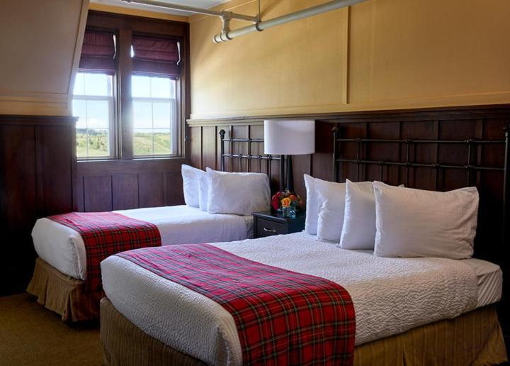 Prince Of Wales Hotel Уотъртън Парк Екстериор снимка