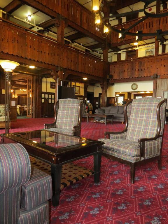 Prince Of Wales Hotel Уотъртън Парк Екстериор снимка