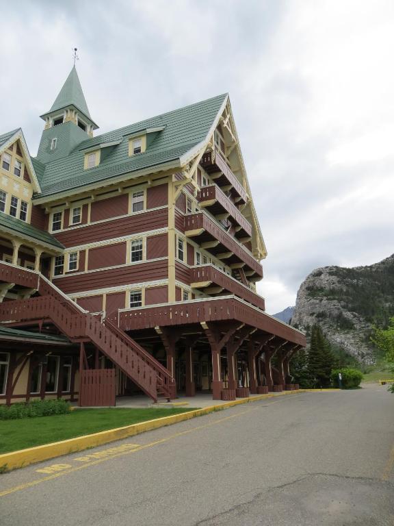 Prince Of Wales Hotel Уотъртън Парк Екстериор снимка