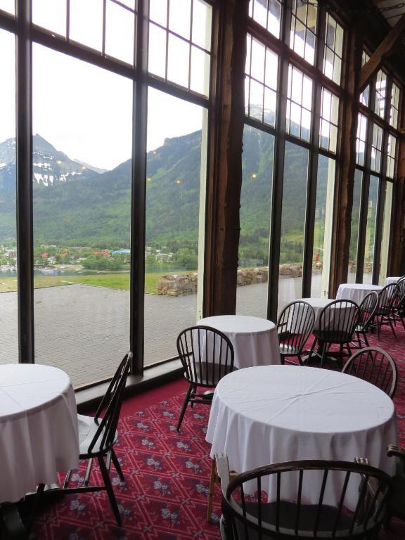 Prince Of Wales Hotel Уотъртън Парк Екстериор снимка