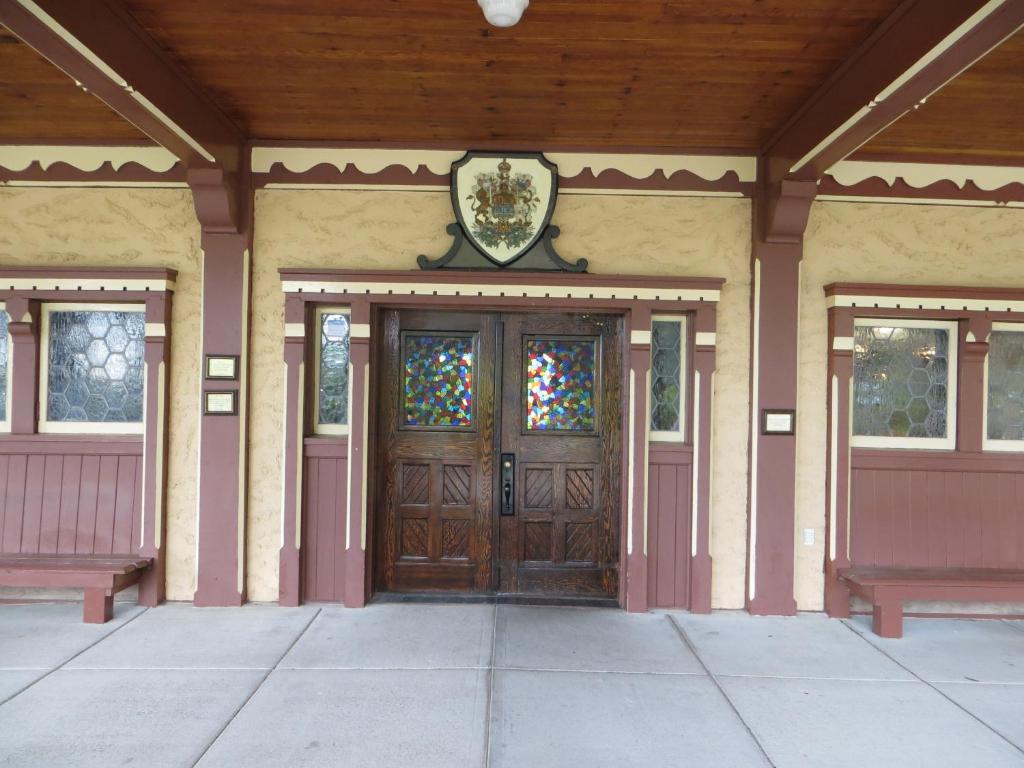 Prince Of Wales Hotel Уотъртън Парк Екстериор снимка